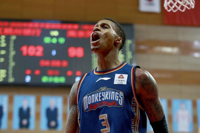 亚历山大41分雷霆大胜奇才8连胜 快船险胜灰熊